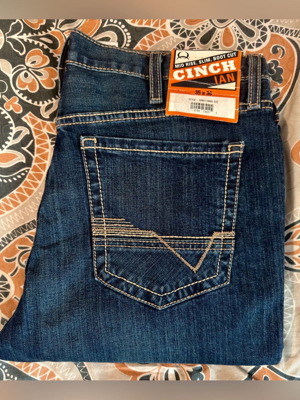 NWT mens CINCH IAN jeans ,mid rise,bootcut,slim fit,dark wash,SIZE 35x36